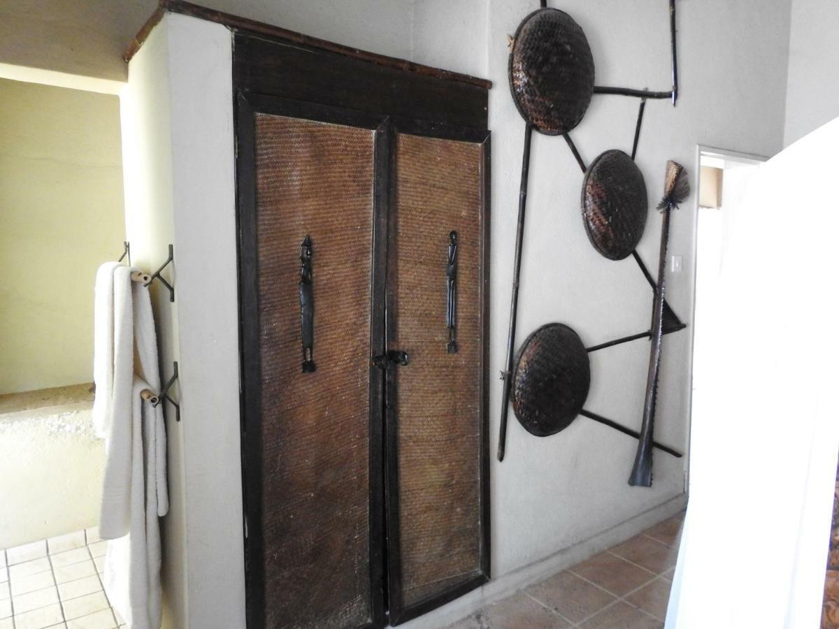 Norman Carr Cottage Monkey Bay Ngoại thất bức ảnh