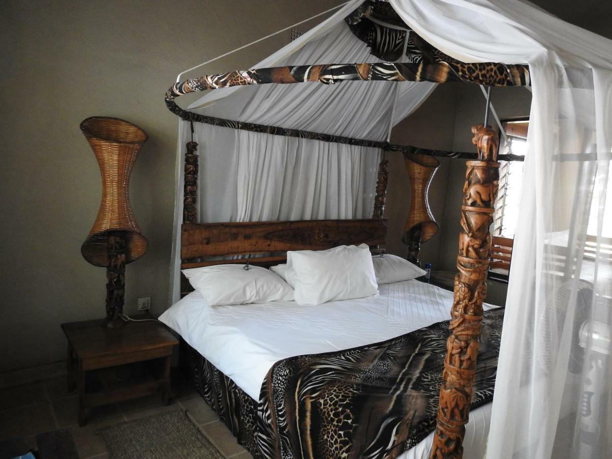 Norman Carr Cottage Monkey Bay Ngoại thất bức ảnh