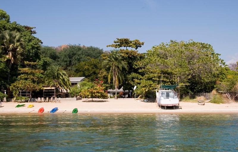 Norman Carr Cottage Monkey Bay Ngoại thất bức ảnh