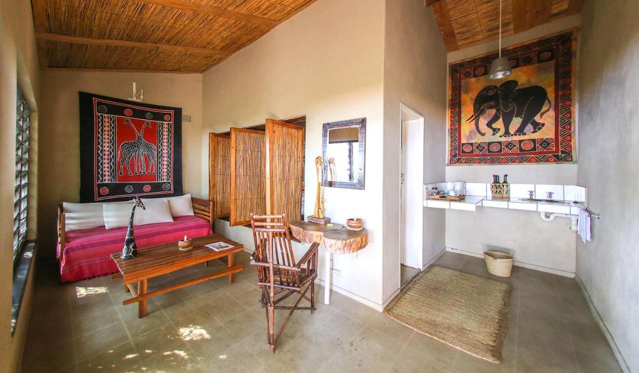Norman Carr Cottage Monkey Bay Ngoại thất bức ảnh